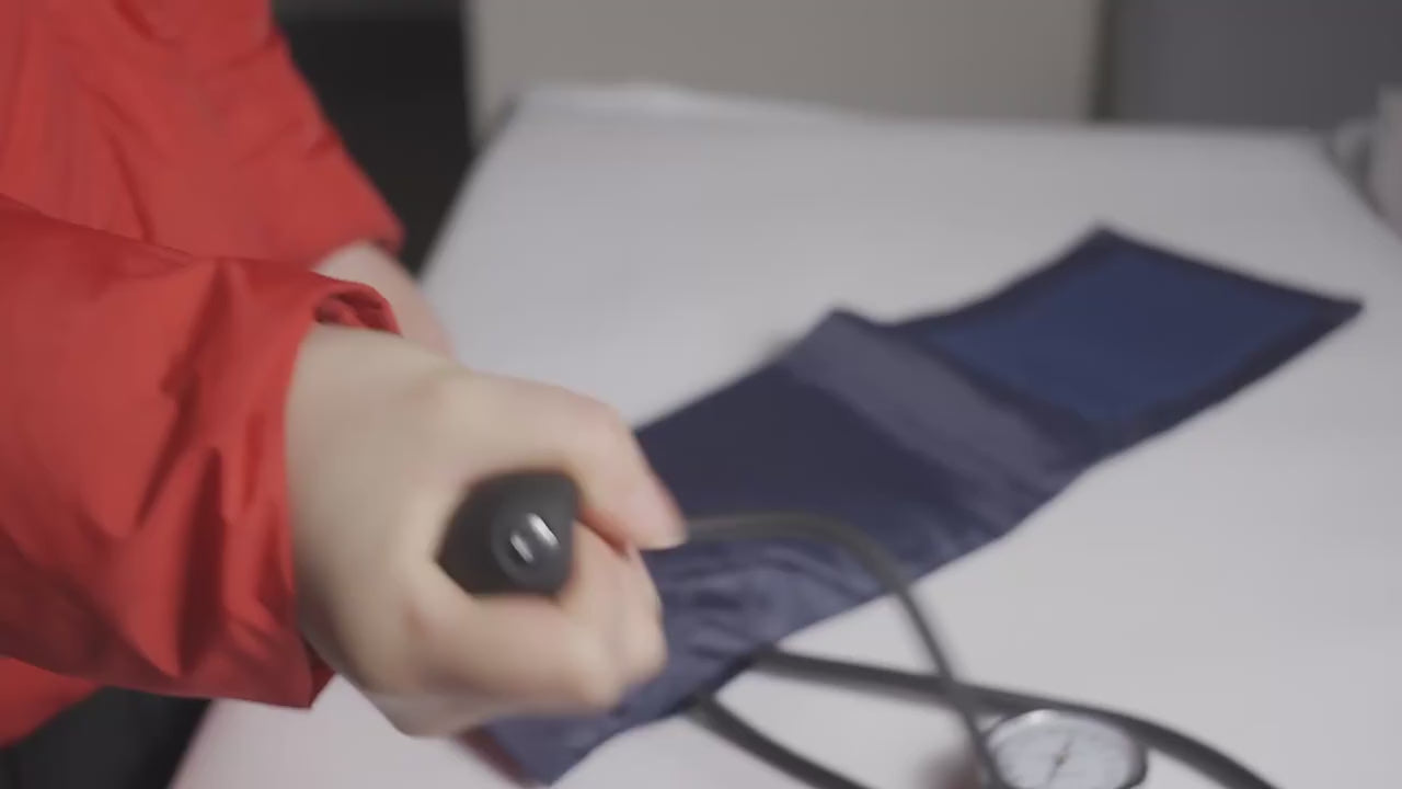 Load video: Mediwares Sphygmomanometer - Manual Blood Pressure kit with Adult Cuff, Stethoscope, Portable Leather Case